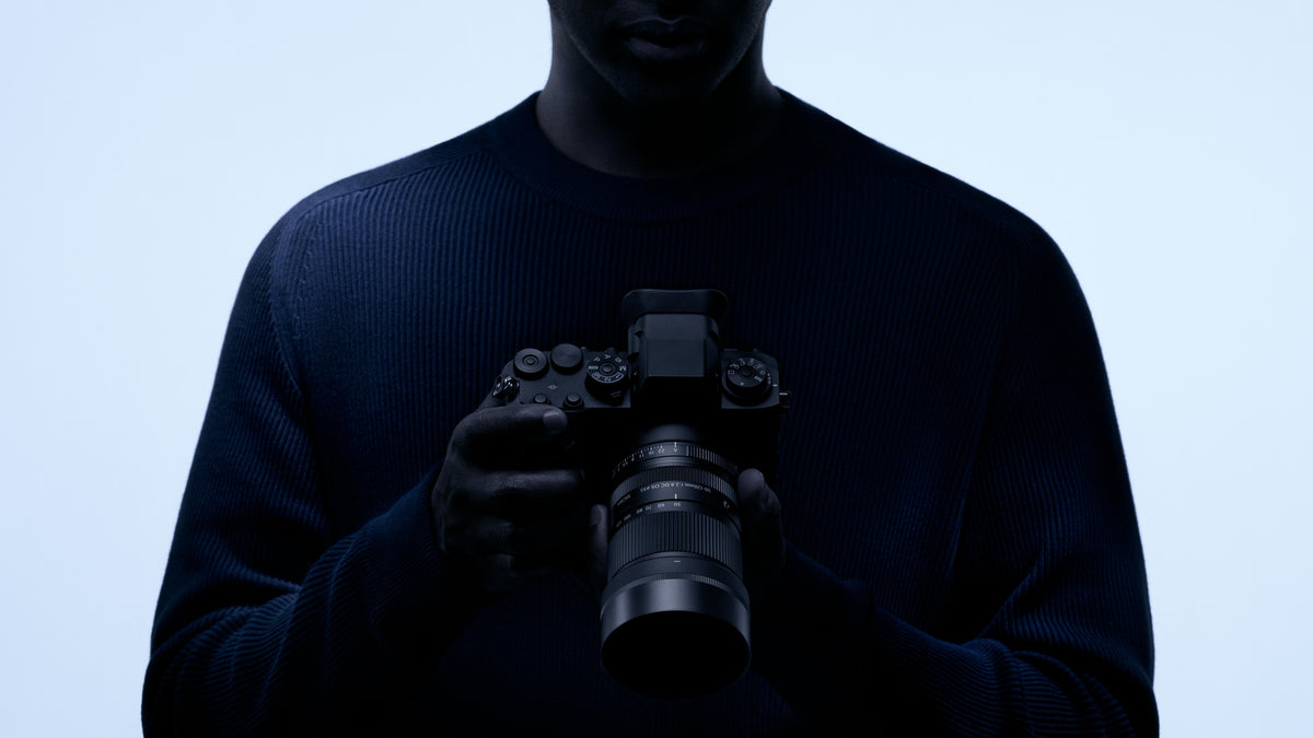 50–120mm F2.8 DC OS - Highlight Image