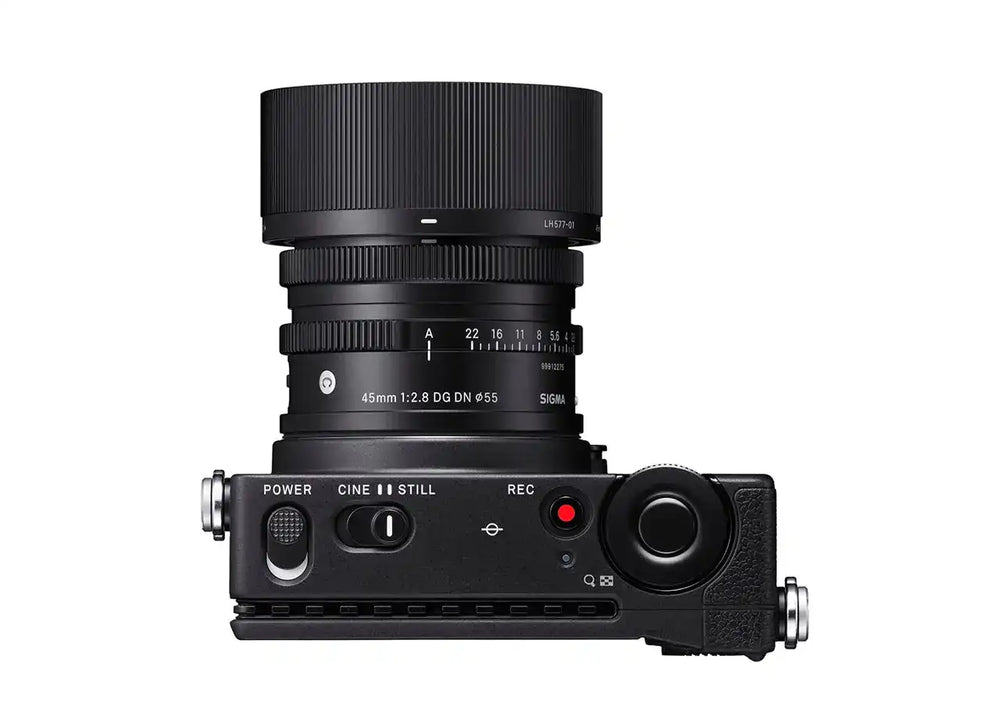 fp - Fotocamera mirrorless + 45MM F/2.8 DG DN (C)